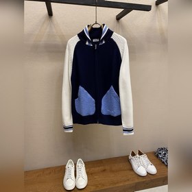 Dior，藍(lán)鈴花毛織外套 毛料采用50%棉50%臻品羊毛5針紗線(xiàn)，織機(jī)選用進(jìn)口