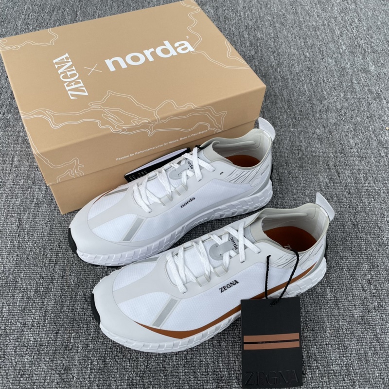 Zzegna 傑尼亞聯(lián)名款Xnorda 運(yùn)動(dòng)跑鞋 這款運(yùn)動(dòng)跑鞋上腳透氣性超好，這