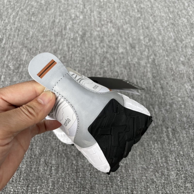 Zzegna 傑尼亞聯(lián)名款Xnorda 運(yùn)動(dòng)跑鞋 這款運(yùn)動(dòng)跑鞋上腳透氣性超好，這