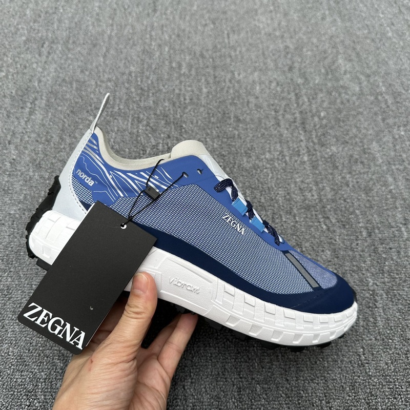 Zzegna 傑尼亞聯(lián)名款Xnorda 運(yùn)動(dòng)跑鞋 這款運(yùn)動(dòng)跑鞋上腳透氣性超好，這