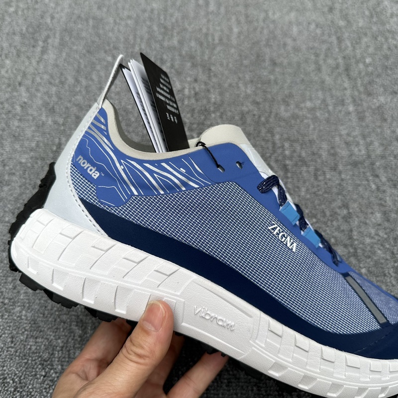 Zzegna 傑尼亞聯(lián)名款Xnorda 運(yùn)動(dòng)跑鞋 這款運(yùn)動(dòng)跑鞋上腳透氣性超好，這