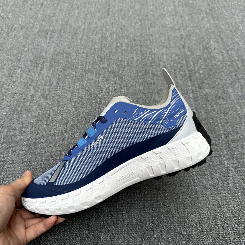 Zzegna 傑尼亞聯(lián)名款Xnorda 運(yùn)動(dòng)跑鞋 這款運(yùn)動(dòng)跑鞋上腳透氣性超好，這