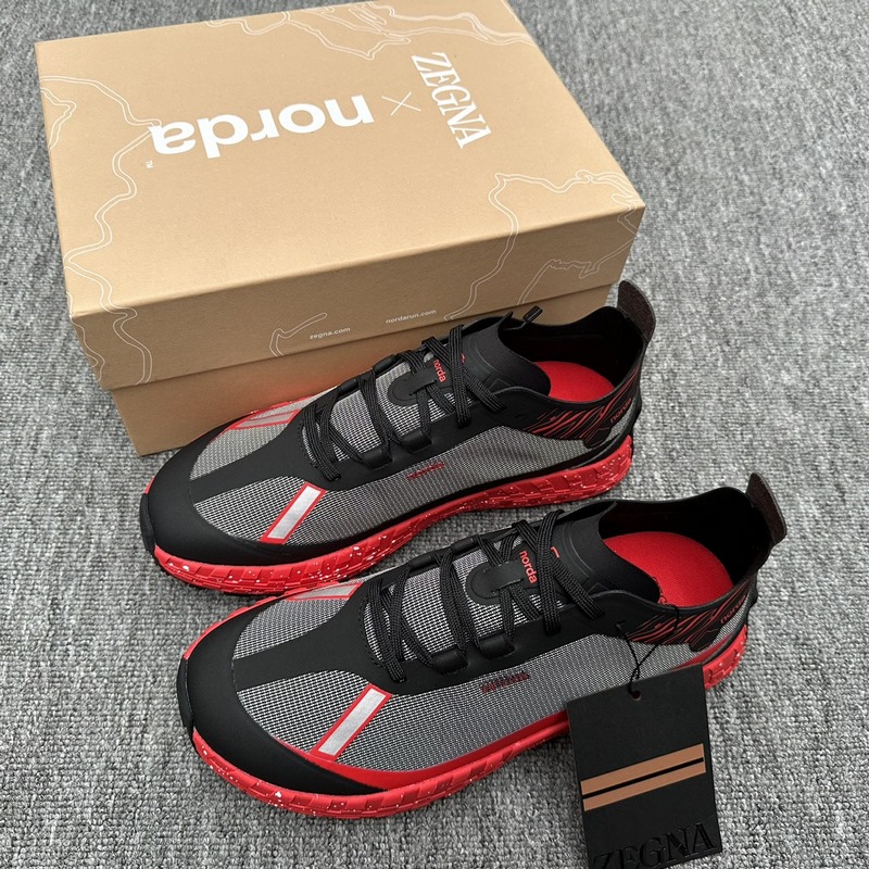 Zzegna 傑尼亞聯名款Xnorda 運動跑鞋 這款運動跑鞋上腳透氣性超好，這