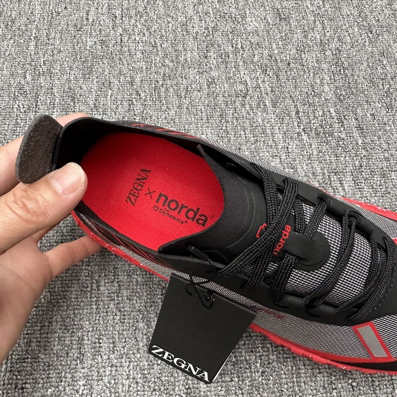 Zzegna 傑尼亞聯名款Xnorda 運動跑鞋 這款運動跑鞋上腳透氣性超好，這