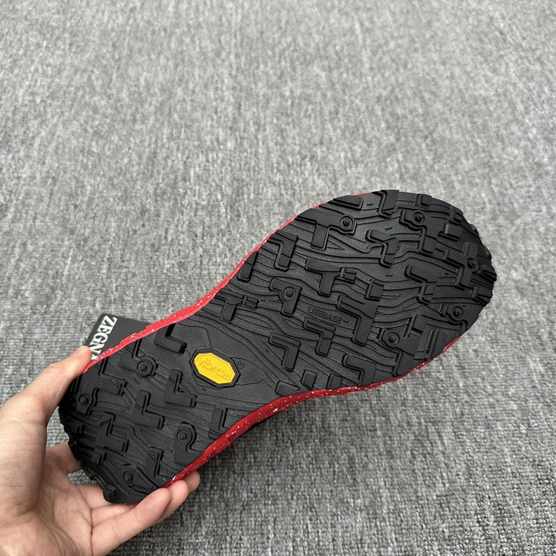 Zzegna 傑尼亞聯名款Xnorda 運動跑鞋 這款運動跑鞋上腳透氣性超好，這