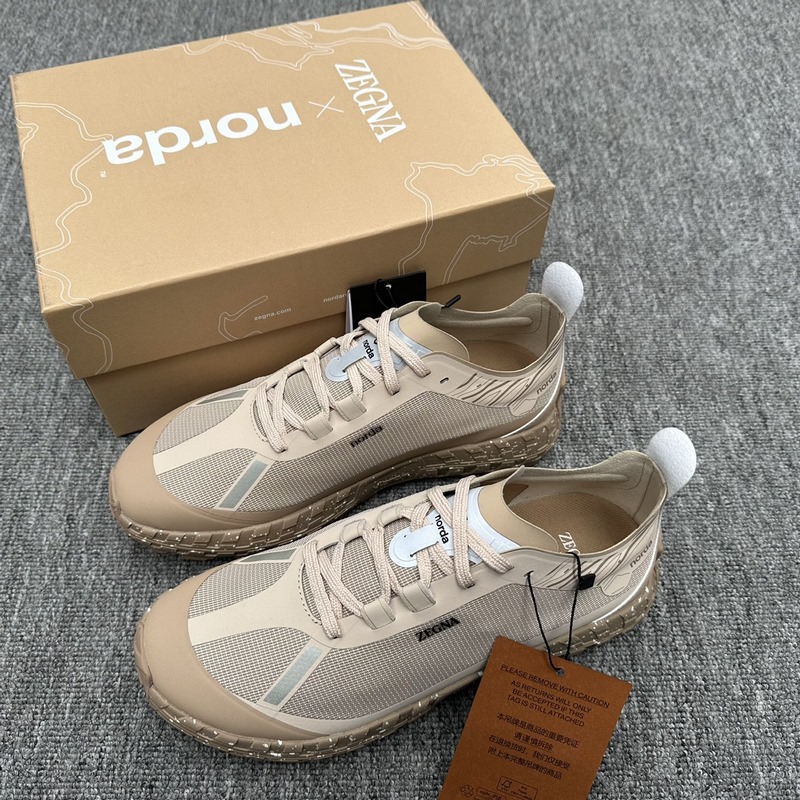 Zzegna 傑尼亞聯(lián)名款Xnorda 運動跑鞋 這款運動跑鞋上腳透氣性超好，這