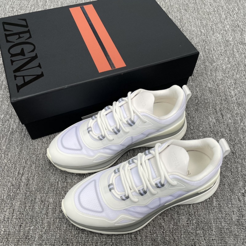 Zzegna 傑尼亞 運動科技跑鞋 這款運動跑鞋以再生尼龍制成，踐行傑尼亞對實現