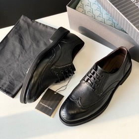 zg傑尼亞系帶布洛克男士輕質皮鞋，Zzegna進口牛皮雕花德比鞋。鞋子采用拼接牛