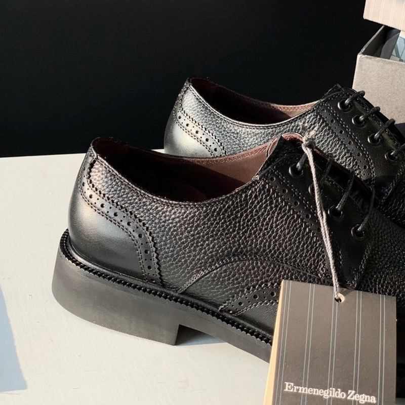 zg傑尼亞系帶布洛克男士輕質皮鞋，Zzegna進口牛皮雕花德比鞋。鞋子采用拼接牛