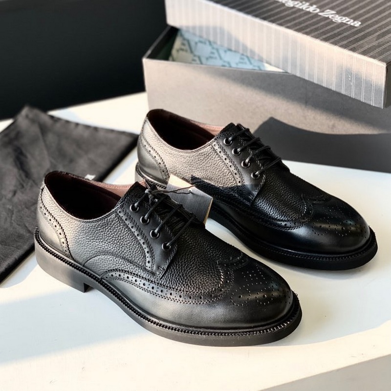 zg傑尼亞系帶布洛克男士輕質皮鞋，Zzegna進口牛皮雕花德比鞋。鞋子采用拼接牛