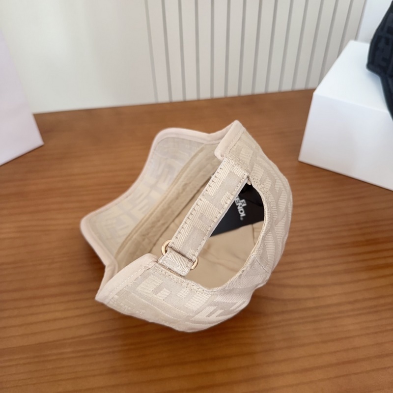 FENDI芬迪 老花系列棒球帽 經(jīng)典FF中古單品，氣質(zhì)穿搭單品，質(zhì)量杠杠