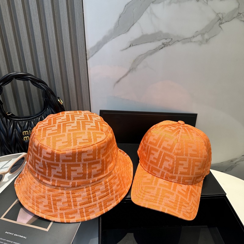 FENDI 芬迪 老花字母漁夫帽，FD的老花漁夫帽真的很洋氣，超火爆的漁夫帽，看