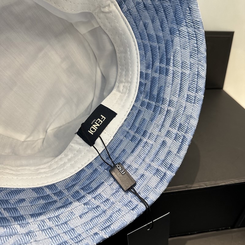 FENDI 芬迪 老花字母漁夫帽，FD的老花漁夫帽真的很洋氣，超火爆的漁夫帽，看