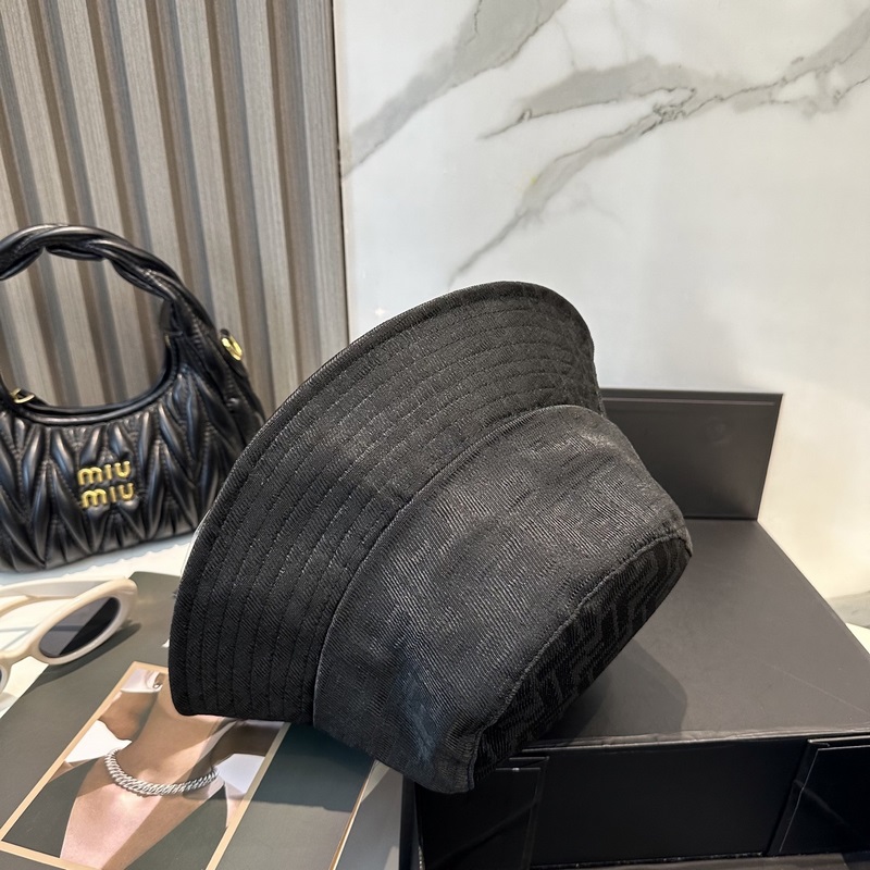 FENDI 芬迪 老花字母漁夫帽，F(xiàn)D的老花漁夫帽真的很洋氣，超火爆的漁夫帽，看