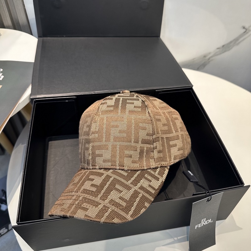 FENDI 芬迪 老花字母棒球帽 FD的老花漁夫帽真的很洋氣，超火爆的漁夫帽，看