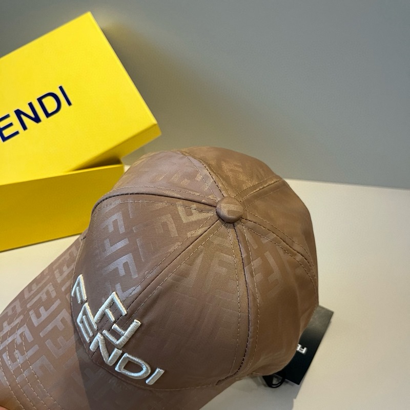 FENDI芬迪 老花系列棒球帽 經(jīng)典FF中古單品，氣質(zhì)穿搭單品，質(zhì)量杠杠