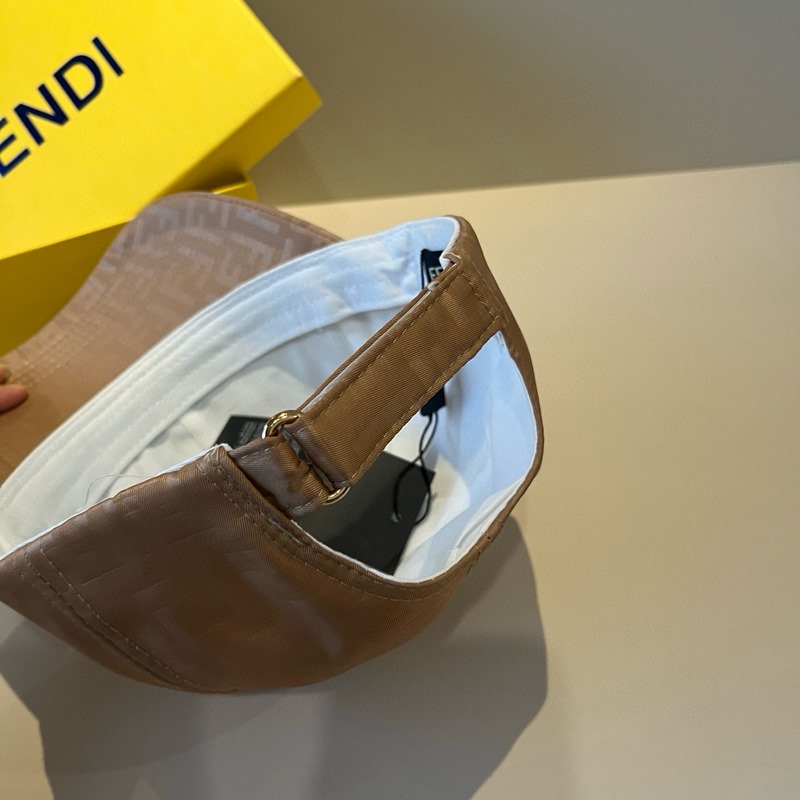 FENDI芬迪 老花系列棒球帽 經(jīng)典FF中古單品，氣質(zhì)穿搭單品，質(zhì)量杠杠