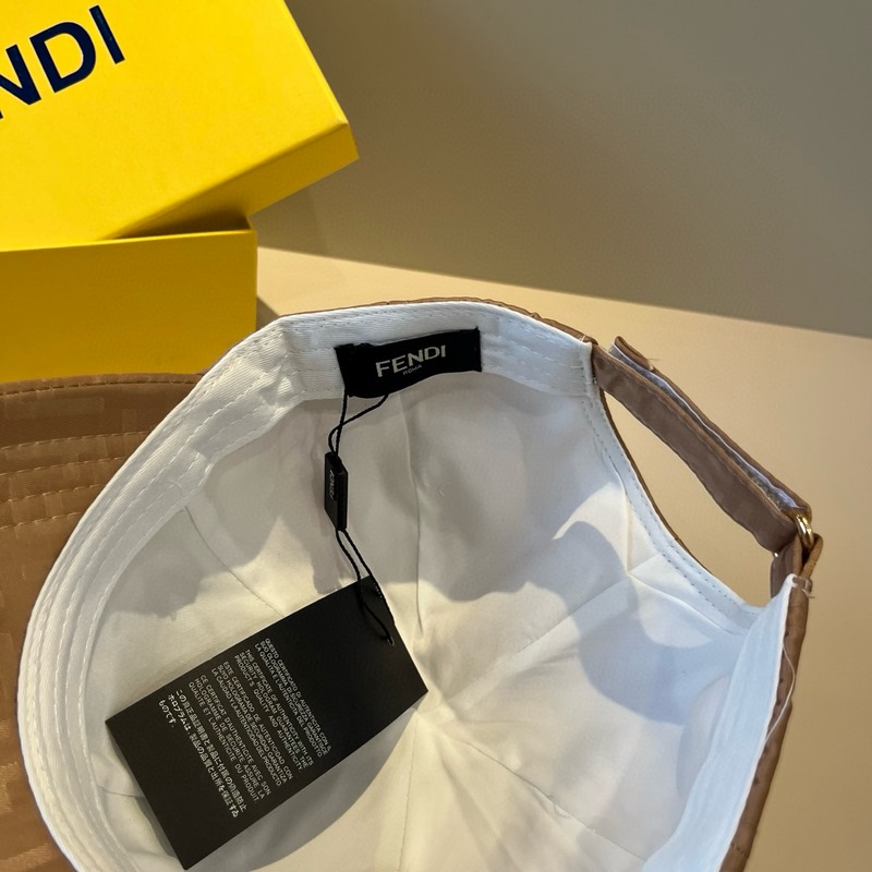 FENDI芬迪 老花系列棒球帽 經(jīng)典FF中古單品，氣質(zhì)穿搭單品，質(zhì)量杠杠