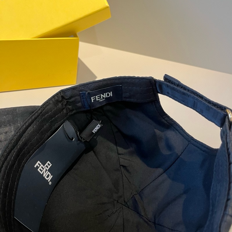 FENDI芬迪 老花系列棒球帽 經典FF中古單品，氣質穿搭單品，質量杠杠