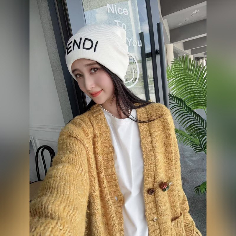 FENDI官網品質芬迪秋冬網紅時尚博主推薦款針織帽，藏著不動聲色的高級感，每一處