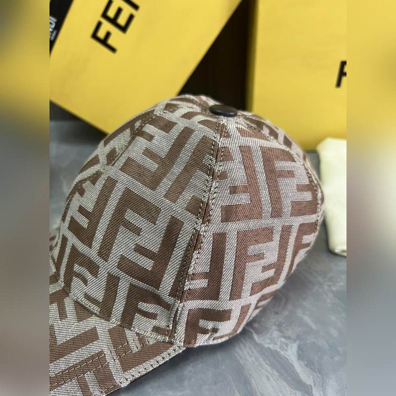 Fendi 原版定制 經典款棒球帽 專櫃常年熱賣款 口碑極佳 提花帆布料 輕盈透