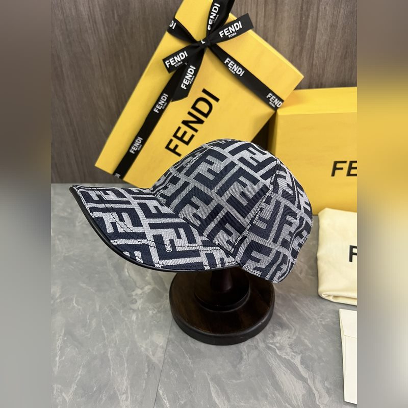 Fendi 原版定制 經典款棒球帽 專櫃常年熱賣款 口碑極佳 提花帆布料 輕盈透