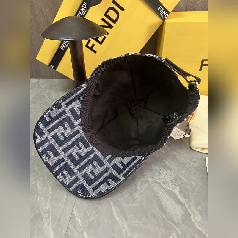 Fendi 原版定制 經典款棒球帽 專櫃常年熱賣款 口碑極佳 提花帆布料 輕盈透