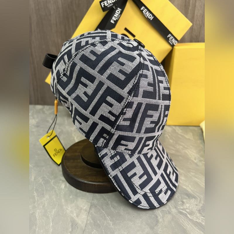 Fendi 原版定制 經典款棒球帽 專櫃常年熱賣款 口碑極佳 提花帆布料 輕盈透