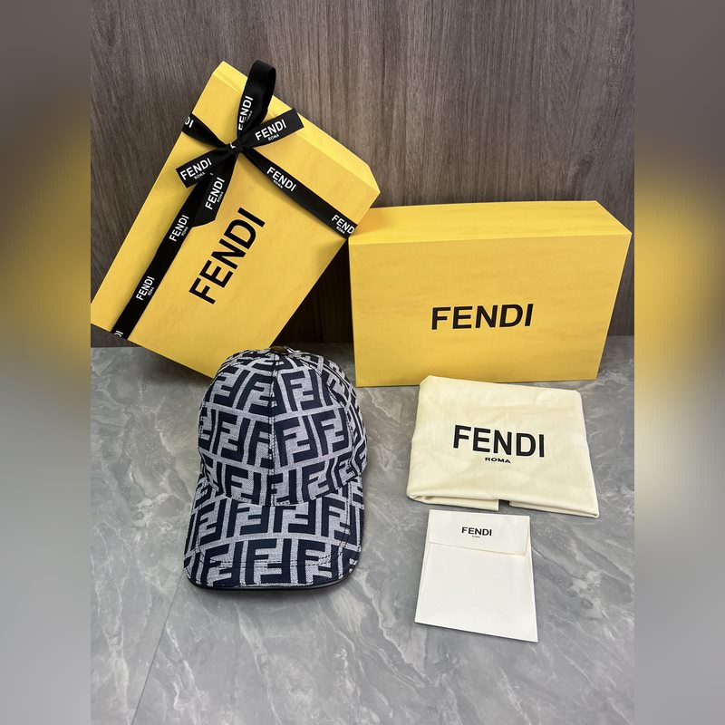 Fendi 原版定制 經典款棒球帽 專櫃常年熱賣款 口碑極佳 提花帆布料 輕盈透