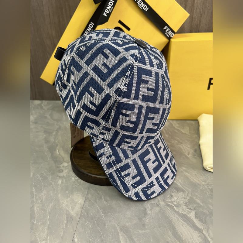 Fendi 原版定制 經(jīng)典款棒球帽 專(zhuān)櫃常年熱賣(mài)款 口碑極佳 提花帆布料 輕盈透