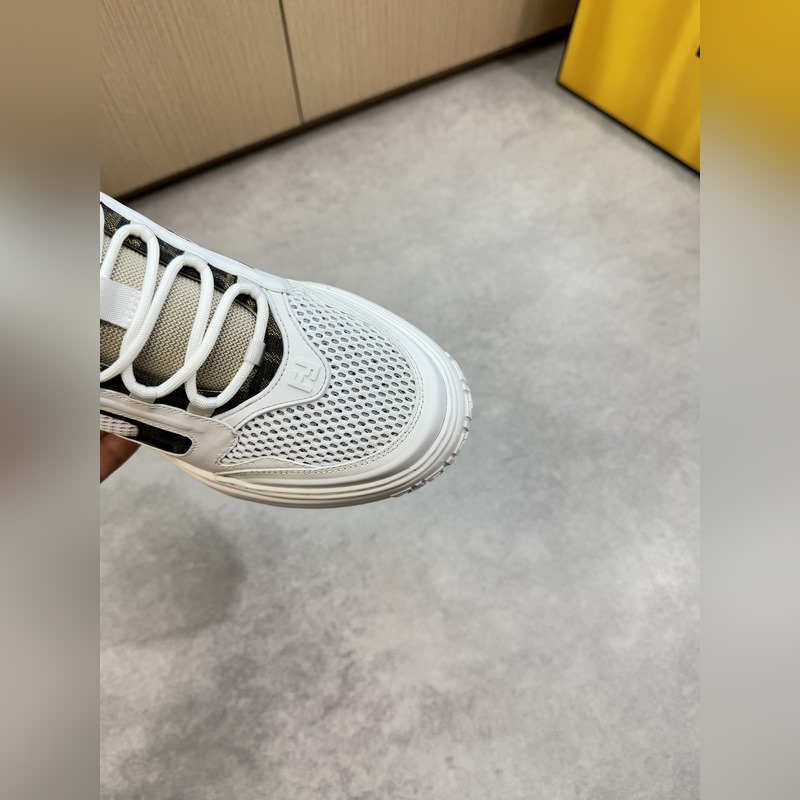 [ FENDI]芬迪 -高端品質(zhì) 原單 休閑運(yùn)動(dòng)鞋 -鞋面：進(jìn)口 納帕小牛皮、