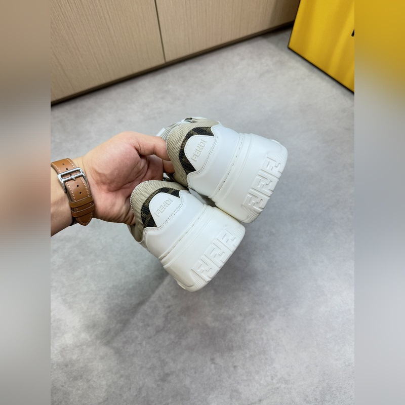 [ FENDI]芬迪 -高端品質(zhì) 原單 休閑運(yùn)動(dòng)鞋 -鞋面：進(jìn)口 納帕小牛皮、