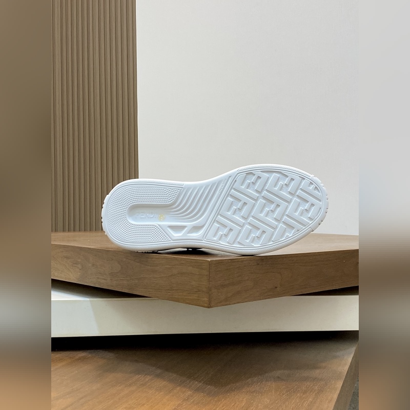 [ FENDI]芬迪 -高端品質(zhì) 原單 休閑運(yùn)動鞋 -鞋面： 納帕小牛皮、荔紋