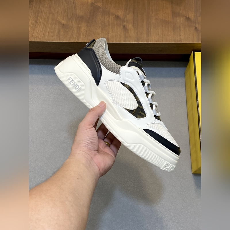 [ FENDI]芬迪 -高端品質 原單 休閑運動鞋 -鞋面： 納帕小牛皮、荔紋