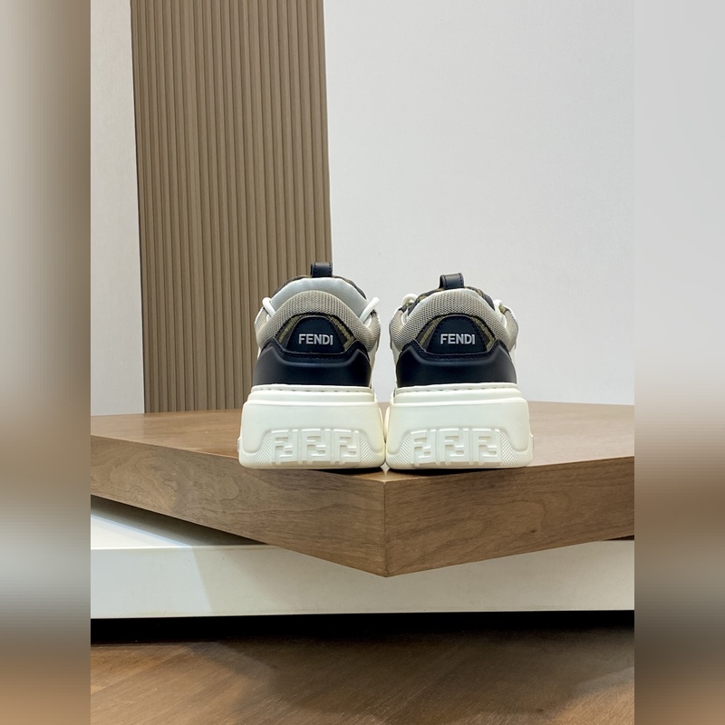 [ FENDI]芬迪 -高端品質 原單 休閑運動鞋 -鞋面： 納帕小牛皮、荔紋