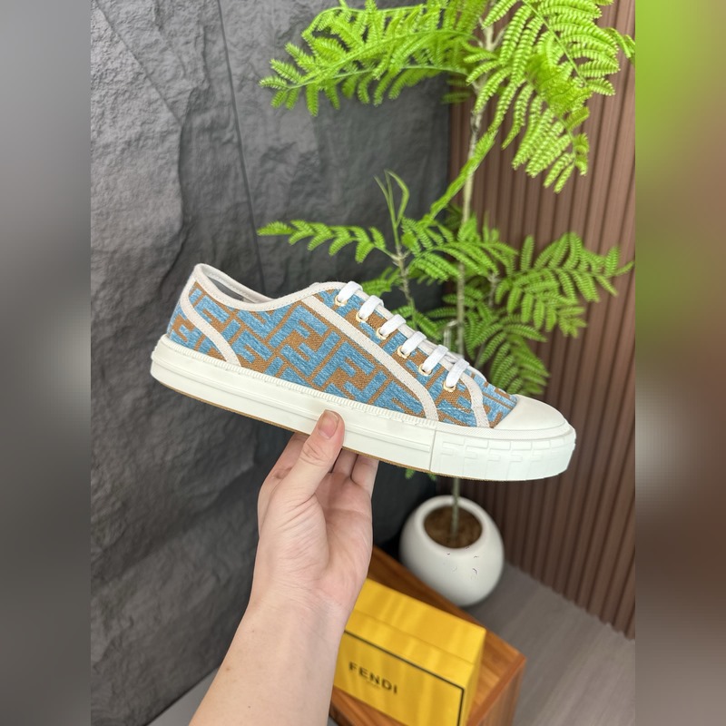 FENDI 芬迪Match男系帶運(yùn)動(dòng)鞋 size 情侶款35-40(女)39~4