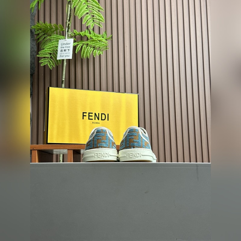 FENDI 芬迪Match男系帶運(yùn)動(dòng)鞋 size 情侶款35-40(女)39~4