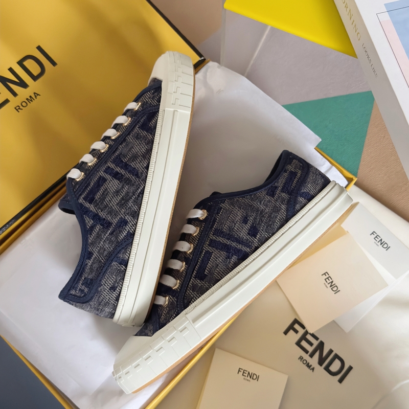 Fendi芬迪Domino系列 老花FF帆布 情侶款 休閑 運動鞋 滑闆鞋 原版