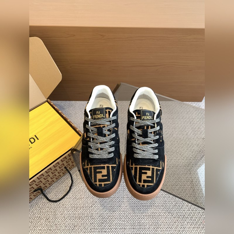 新色 Fendi芬迪闆鞋 休閑運動鞋 情侶款 設計師Kim Jones打造的首