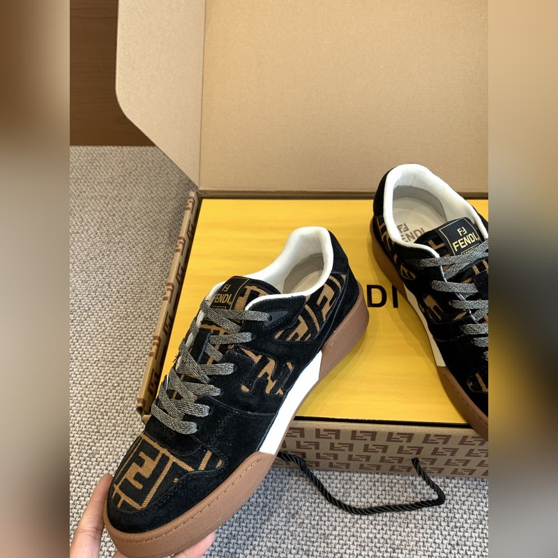 新色 Fendi芬迪闆鞋 休閑運動鞋 情侶款 設計師Kim Jones打造的首