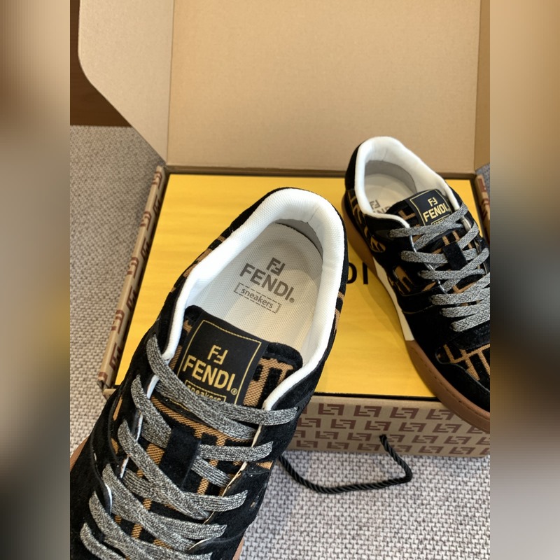 新色 Fendi芬迪闆鞋 休閑運動鞋 情侶款 設計師Kim Jones打造的首