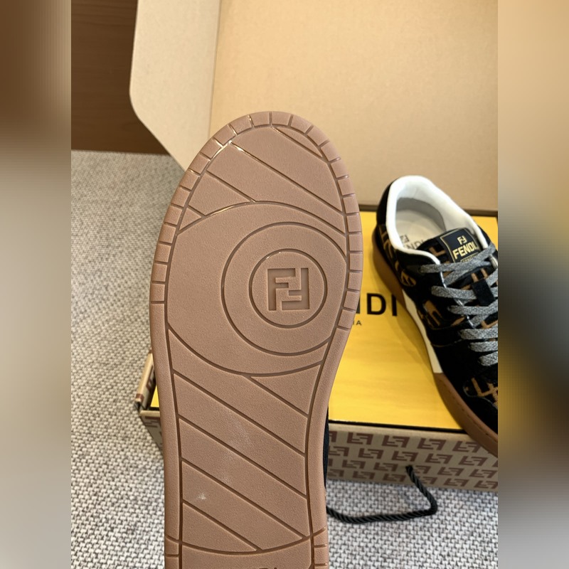 新色 Fendi芬迪闆鞋 休閑運動鞋 情侶款 設計師Kim Jones打造的首