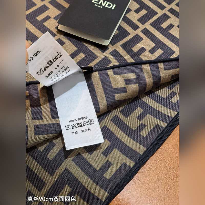 18姆米雙面 90x90cm斜紋真絲 芬迪 滿幅FF