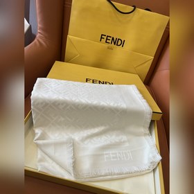 Fendi 新[ FF字母提花絲巾披肩] 滿Logo設計提花 材質：60%桑蠶絲