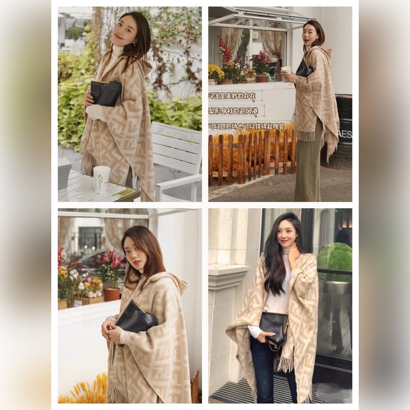 同步專櫃！Fendi限量款連帽鬥篷披肩]重磅！！純羊絨打造！！此款FF披風是Fe