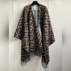 極品原單 芬迪Fendi重磅最新經典FF字母元素雙面老花鬥篷，大極品，專櫃155