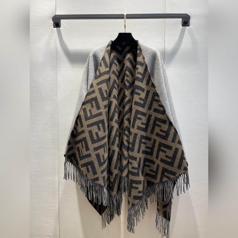 極品原單 芬迪Fendi重磅最新經(jīng)典FF字母元素雙面老花鬥篷，大極品，專櫃155