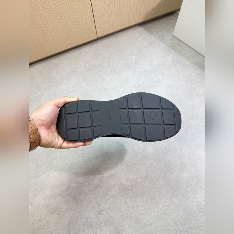 [ Ferragamo]菲拉格慕 -高端品質 原單·休閑運動鞋 -鞋面：進口 磨