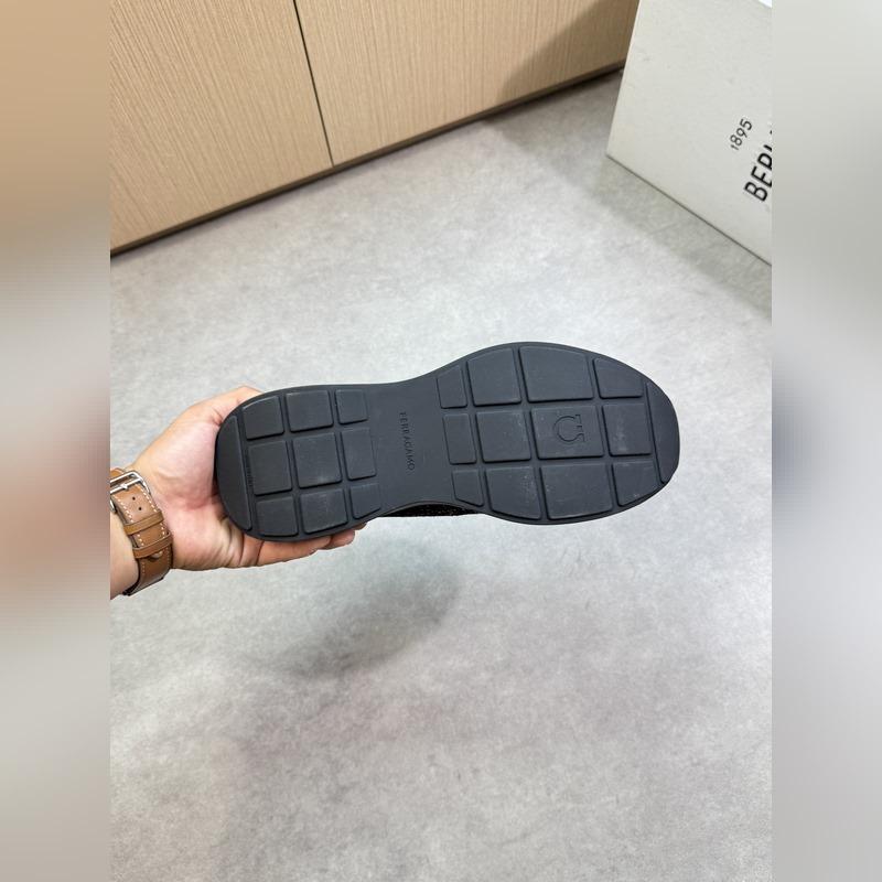 [ Ferragamo]菲拉格慕 -高端品質 原單·休閑運動鞋 -鞋面：進口 磨