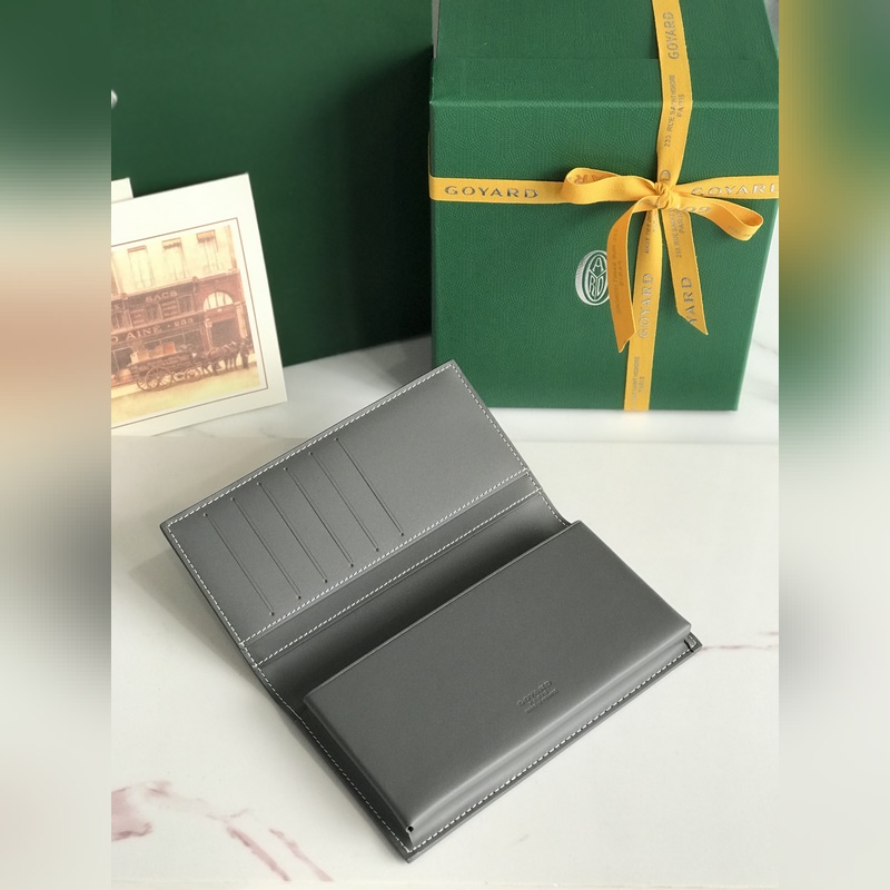 戈雅 Saint-Lambert 是由Goyardine 帆布配頭層小牛皮精心制